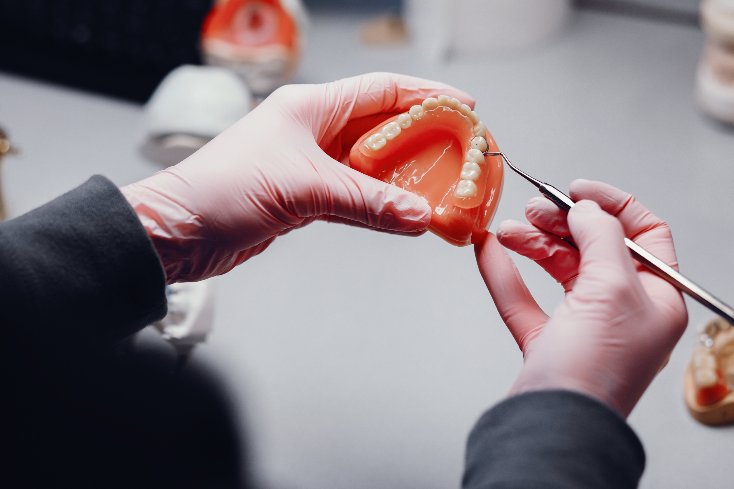 Exploring Tooth Replacement: A Comprehensive Guide to Dental Implants in Newcastle